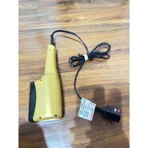 Andis Micro Turbo Dual Voltage Hair Dryer Gold 1600W Model HS-2 Travel Portable